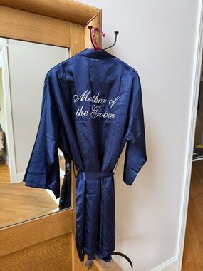 Embroidered 'Mother of the Groom' Satin Robe - Navy